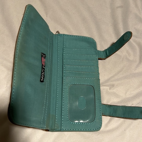 Volcom Wallet - Picture 2 of 3